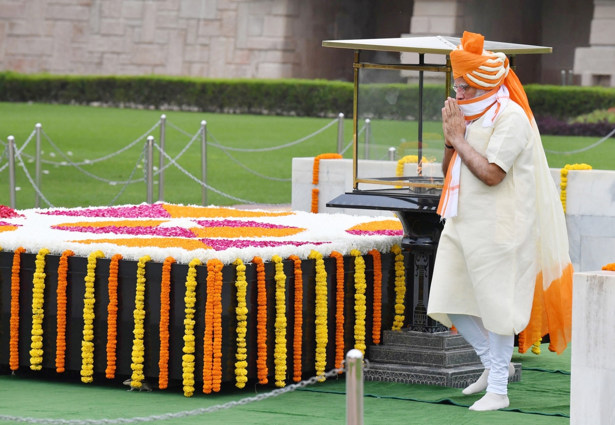 2020: A blend of saffron and light hues 2020: A blend of saffron and light hues
