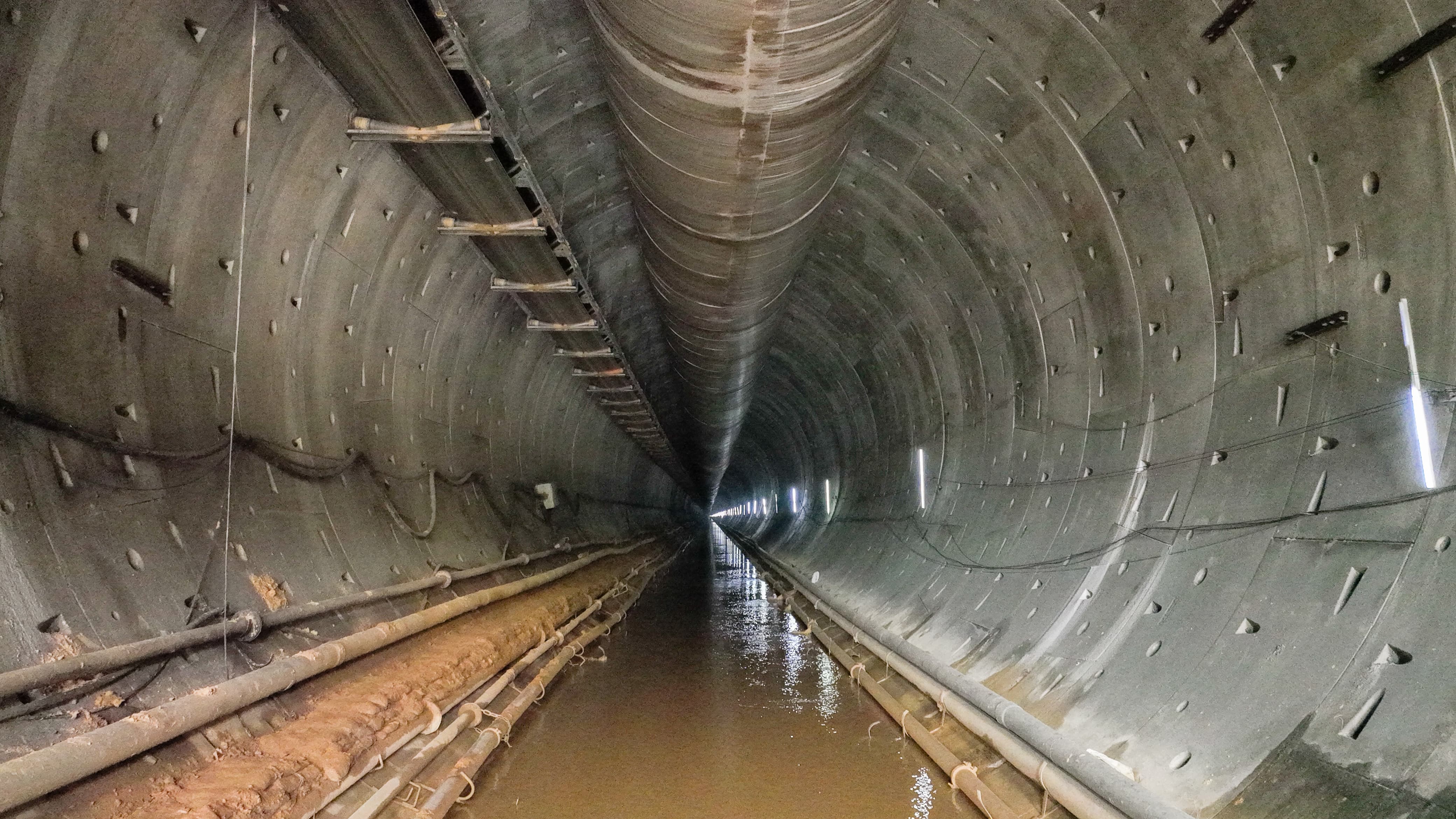 Longest Water Tunnel Longest Water Tunnel