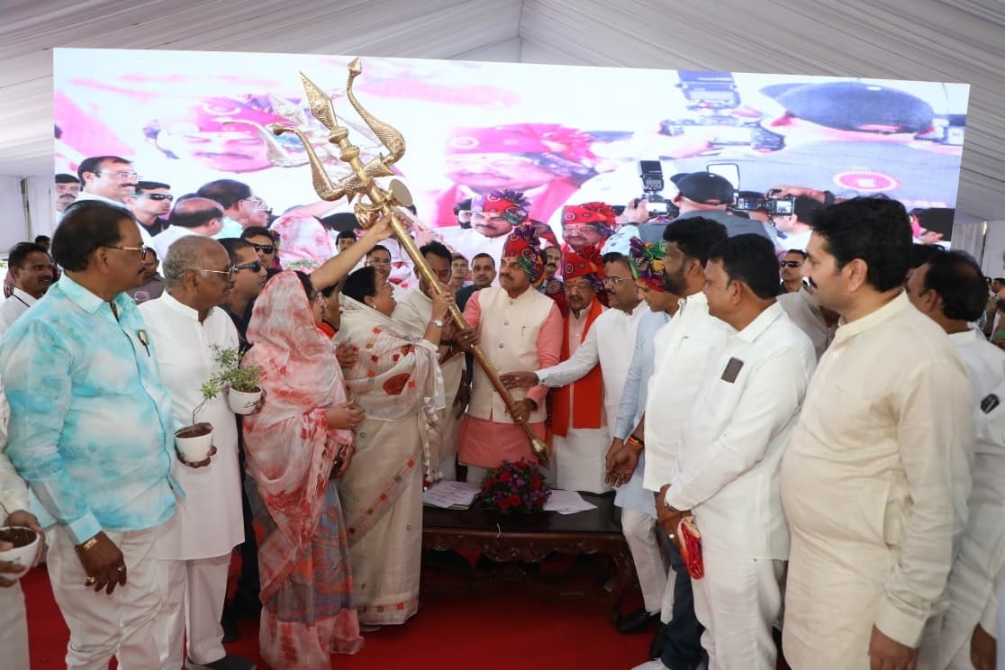 CM Mohan Yadav CM Mohan Yadav